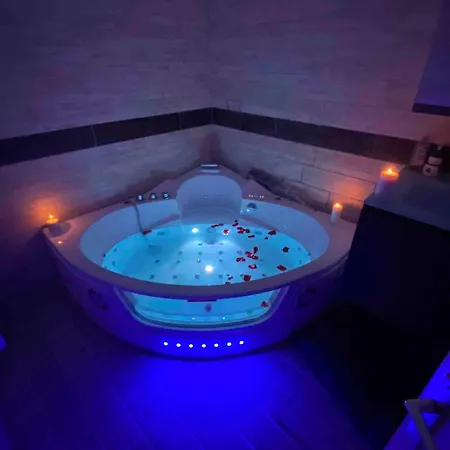 Climatise Avec Piscine, Proche De La Villa